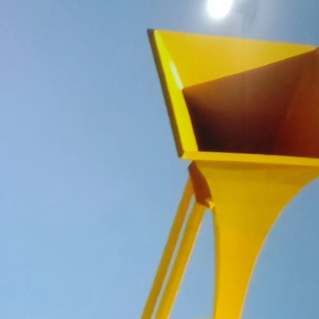 chat with ai character: Funny Momentos