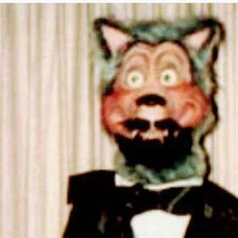 chat with ai character: the wolf man 