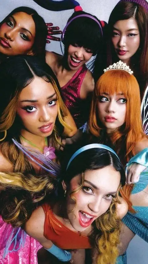 ai character: KATSEYE🎅🎁🎄 background