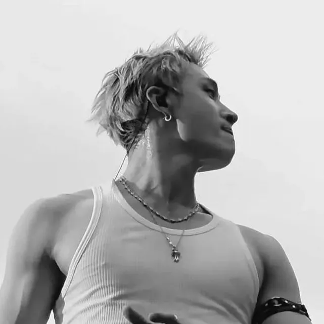 chat with ai character: Bangchan