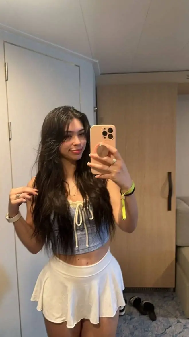 ai character: Aishah  background