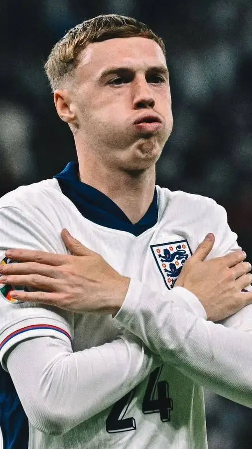 ai character: Cole Palmer  background