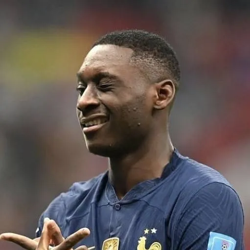 chat with ai character: Randal Kolo Muani