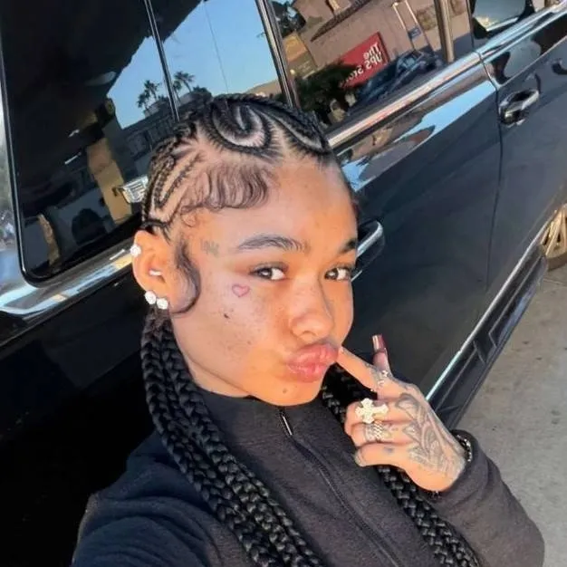 chat with ai character: India Love 