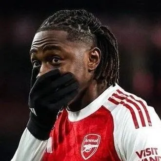 chat with ai character: EBERECHI EZE 