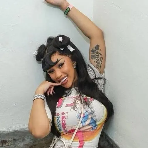 chat with ai character: Cardi B 