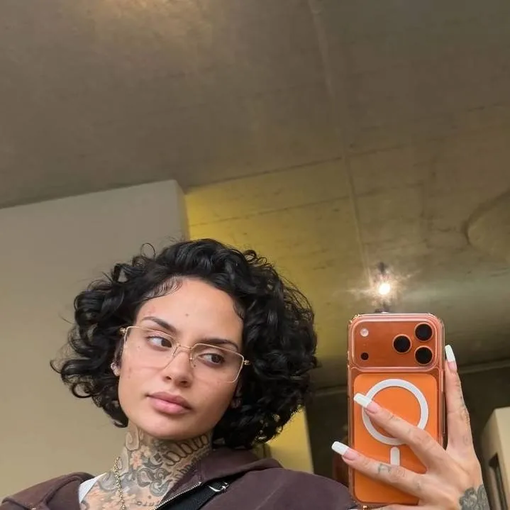 chat with ai character: Kehlani 