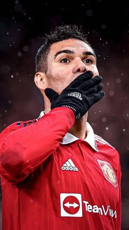 ai character: Casemiro  background
