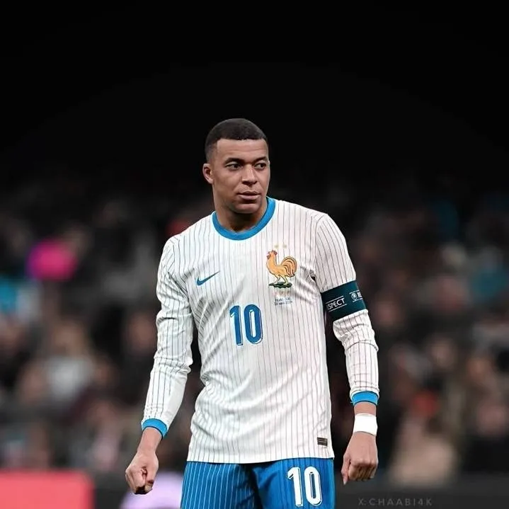 chat with ai character: Kylian Mbappe