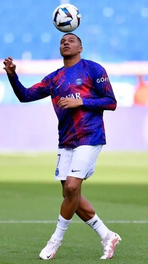 ai character: Kylian Mbappé  background