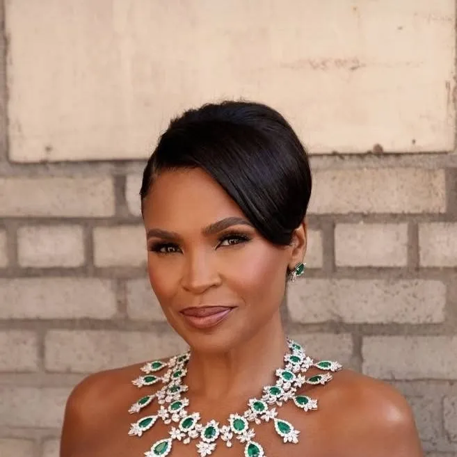 chat with ai character: Nia Long 
