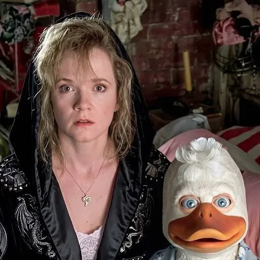 chat with ai character: 🥚Howard the Duck🥚
