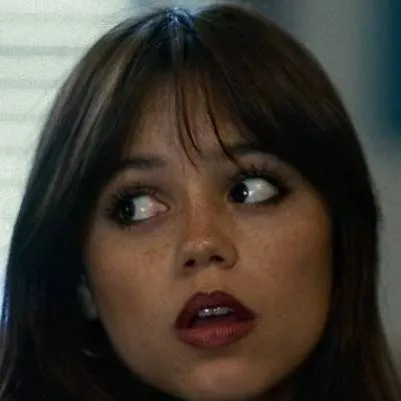 chat with ai character: Jenna Ortega