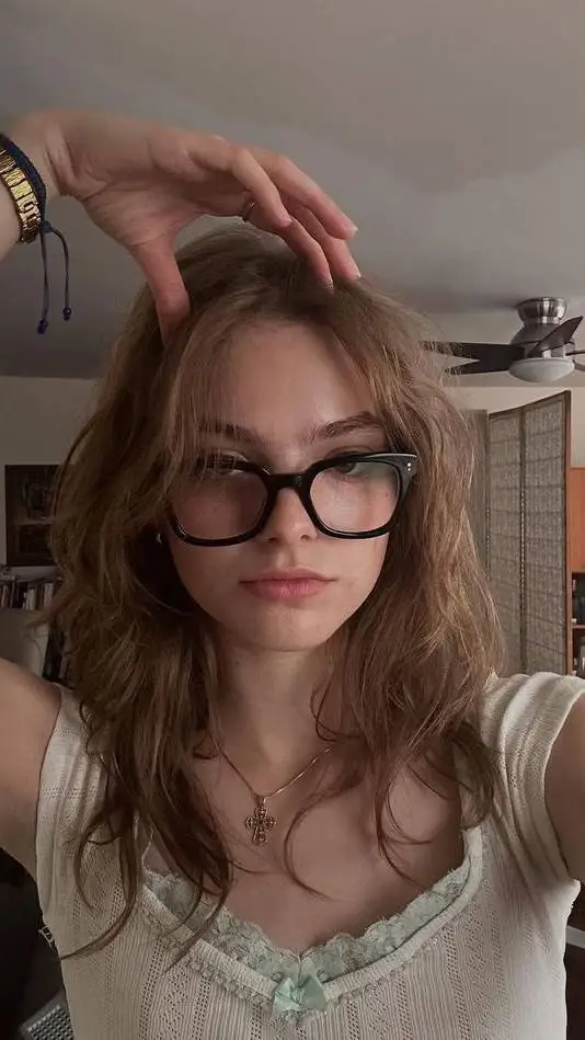 Talkie AI - Chat with Isabel Myers 