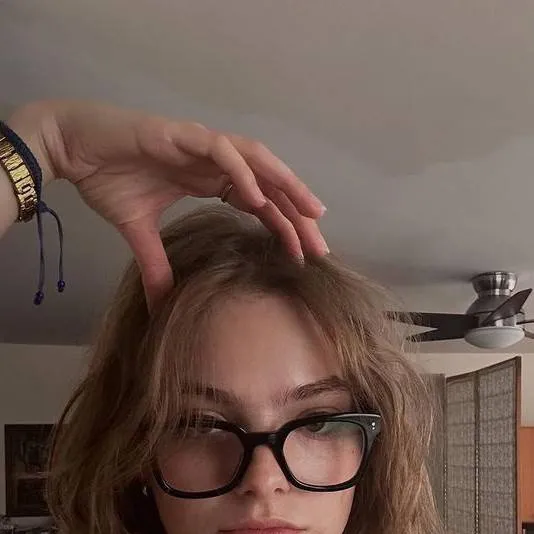 chat with ai character: Isabel Myers 