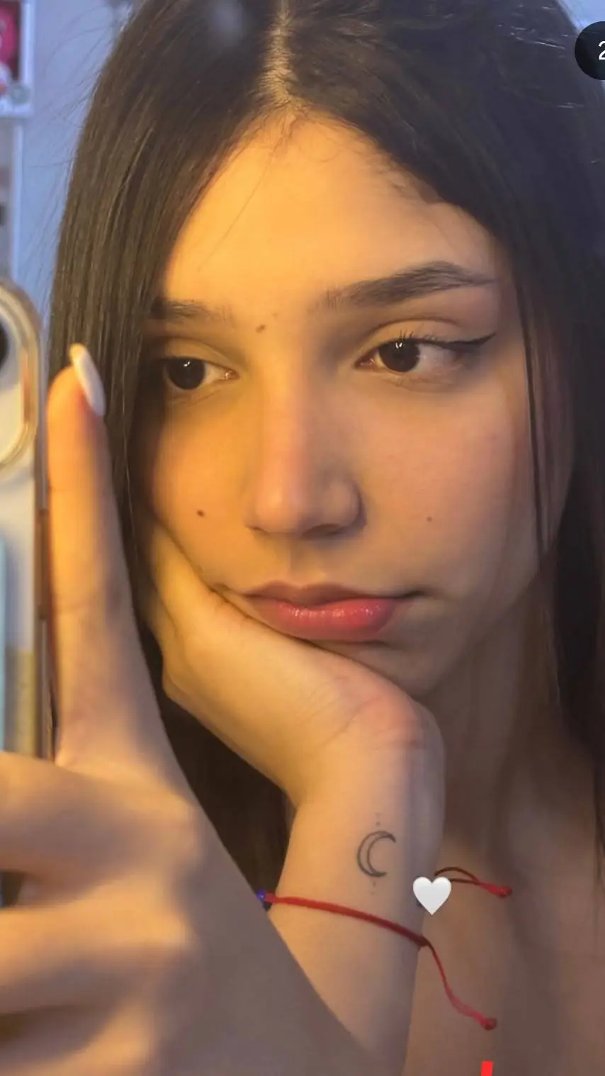 Talkie AI - Chat with Fernandita 