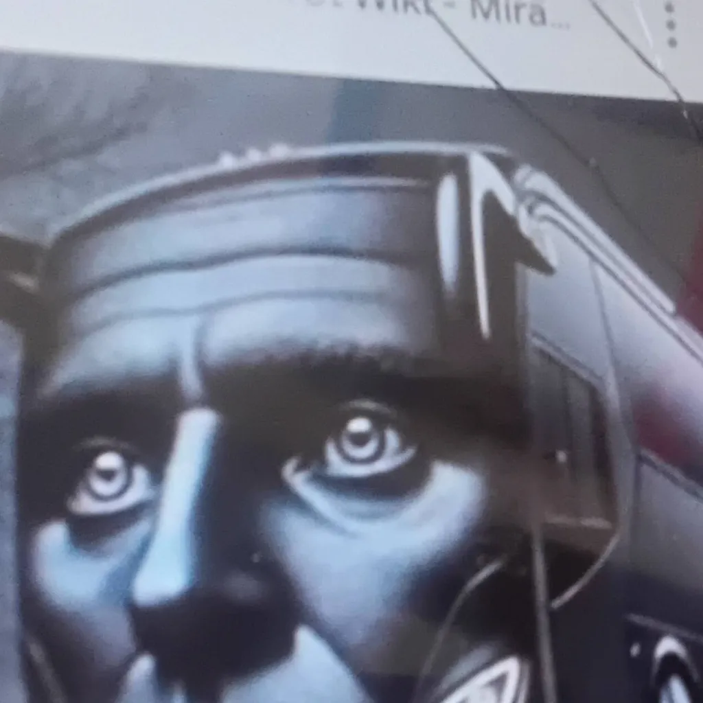 chat with ai character: rang bus ireng