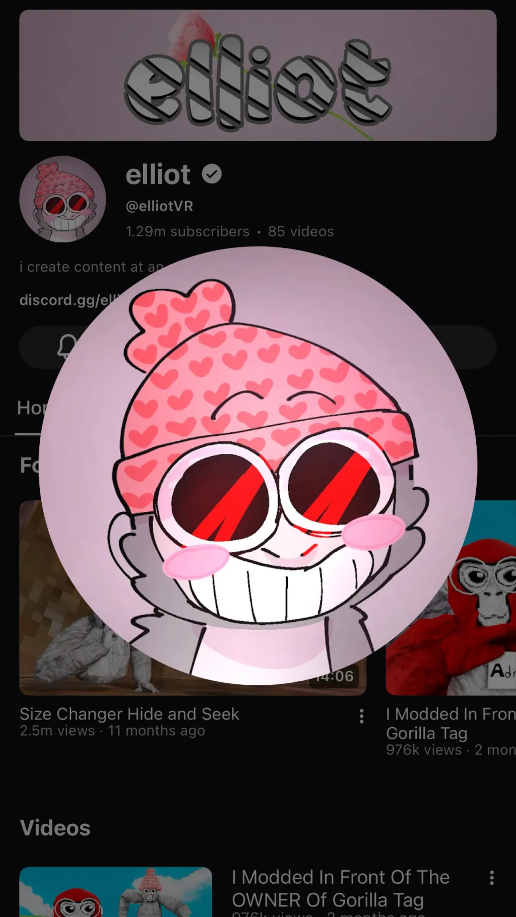 ai character: Elliotvr  background