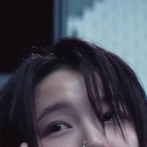 chat with ai character: se-mi