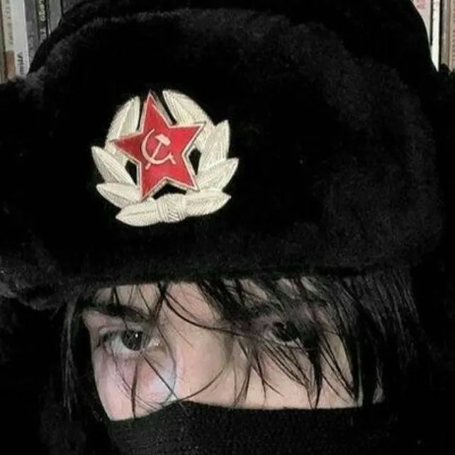 chat with ai character: ~ivan~