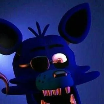 chat with ai character: Foxy azul