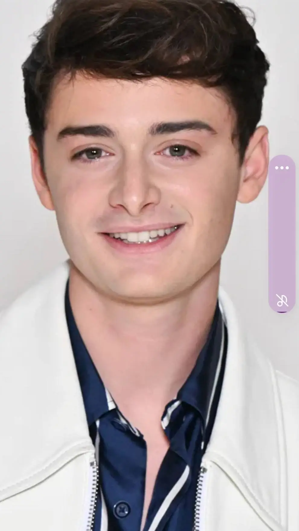 ai character: noah schnapp  background