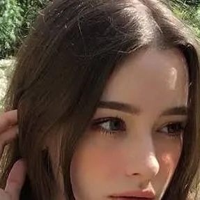 chat with ai character: amelia