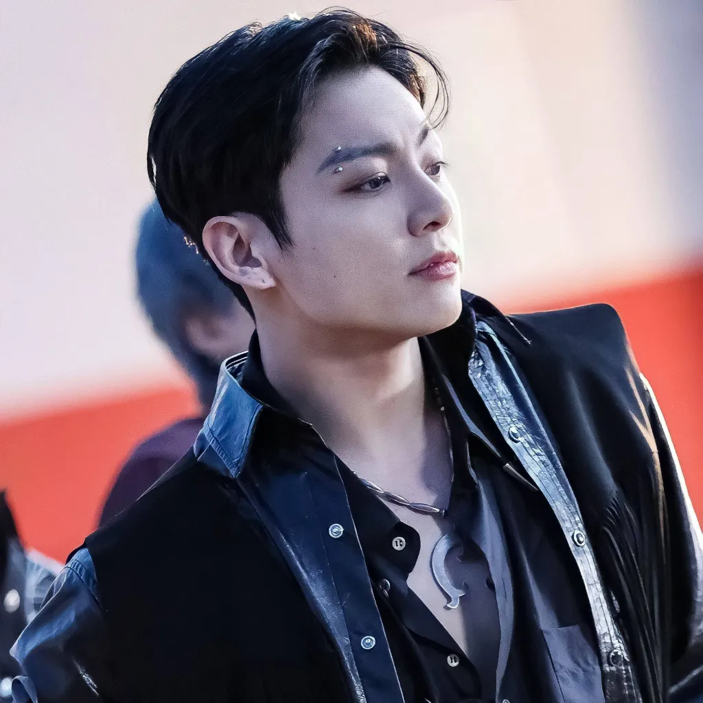 chat with ai character: jungkook obsessed