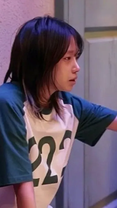 ai character: Jun hee background