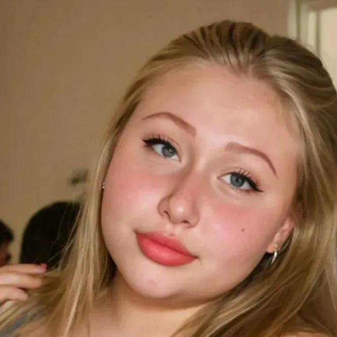 chat with ai character: Candy❤️