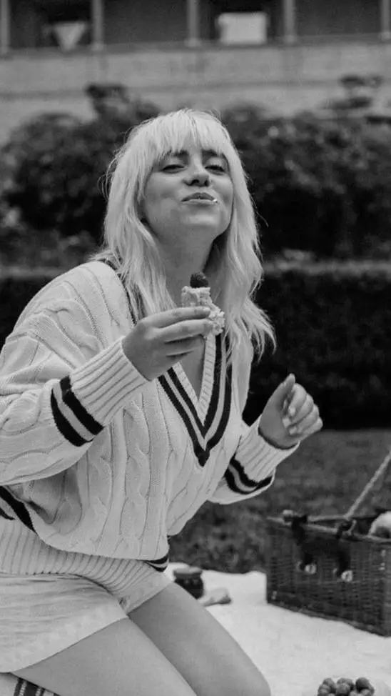 ai character: Billie Eilish background