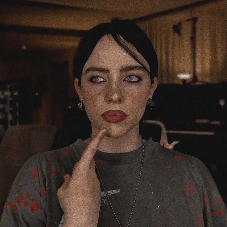 chat with ai character: Billie eilish 
