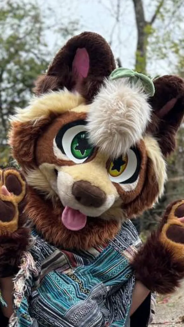 ai character: Fizzy Fox  background