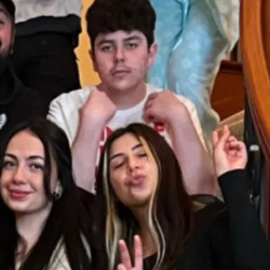 chat with ai character: Faze rug