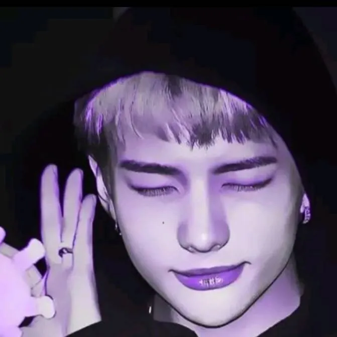 chat with ai character: *•~𝓱𝔂𝓾𝓷𝓳𝓲𝓷~•*