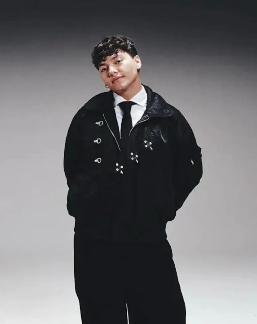 chat with ai character: JJ 