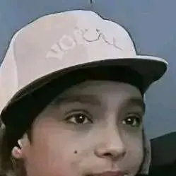chat with ai character: Tom kaulitz 
