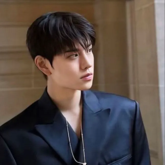 chat with ai character: Seungmin:)