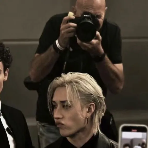 chat with ai character: Chanmin 🦋🤞