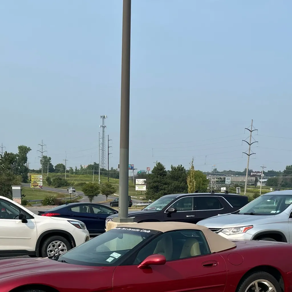 chat with ai character: HH omegaverse