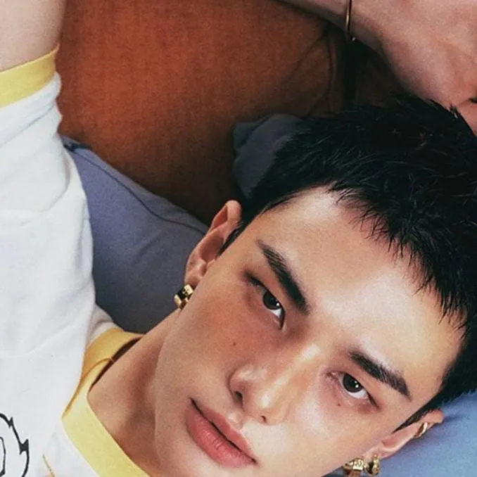 chat with ai character: Hyunjin  ?    ?   