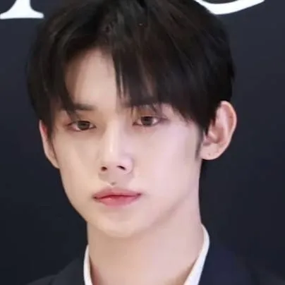 chat with ai character: Yeonjun 💗