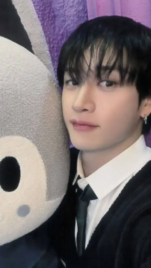 ai character: 𝑩𝒂𝒏𝒈𝒄𝒉𝒂𝒏 ♥︎ background