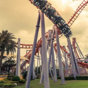 chat with ai character: Theme park 