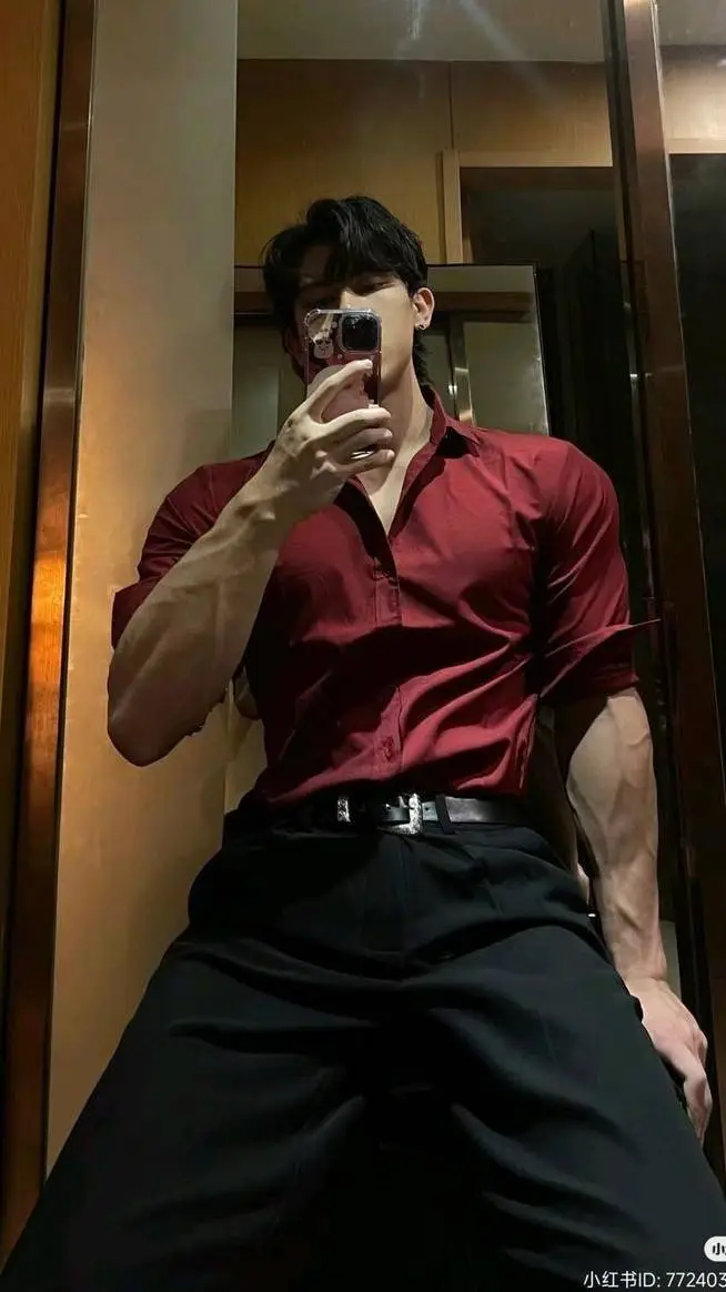 ai character: Your mafia husband background