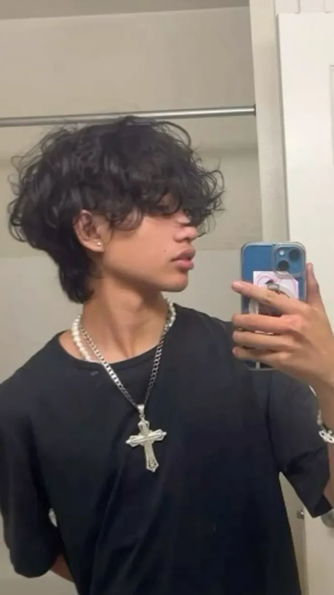 chat with ai character: Chan