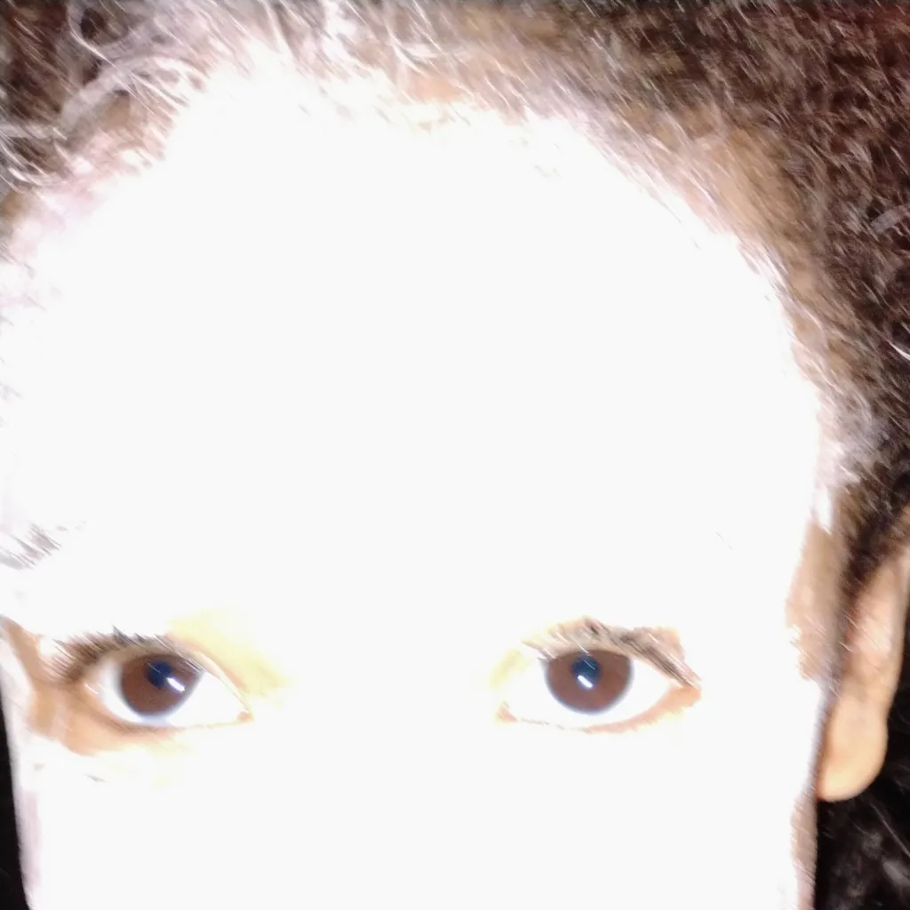 chat with ai character: luna