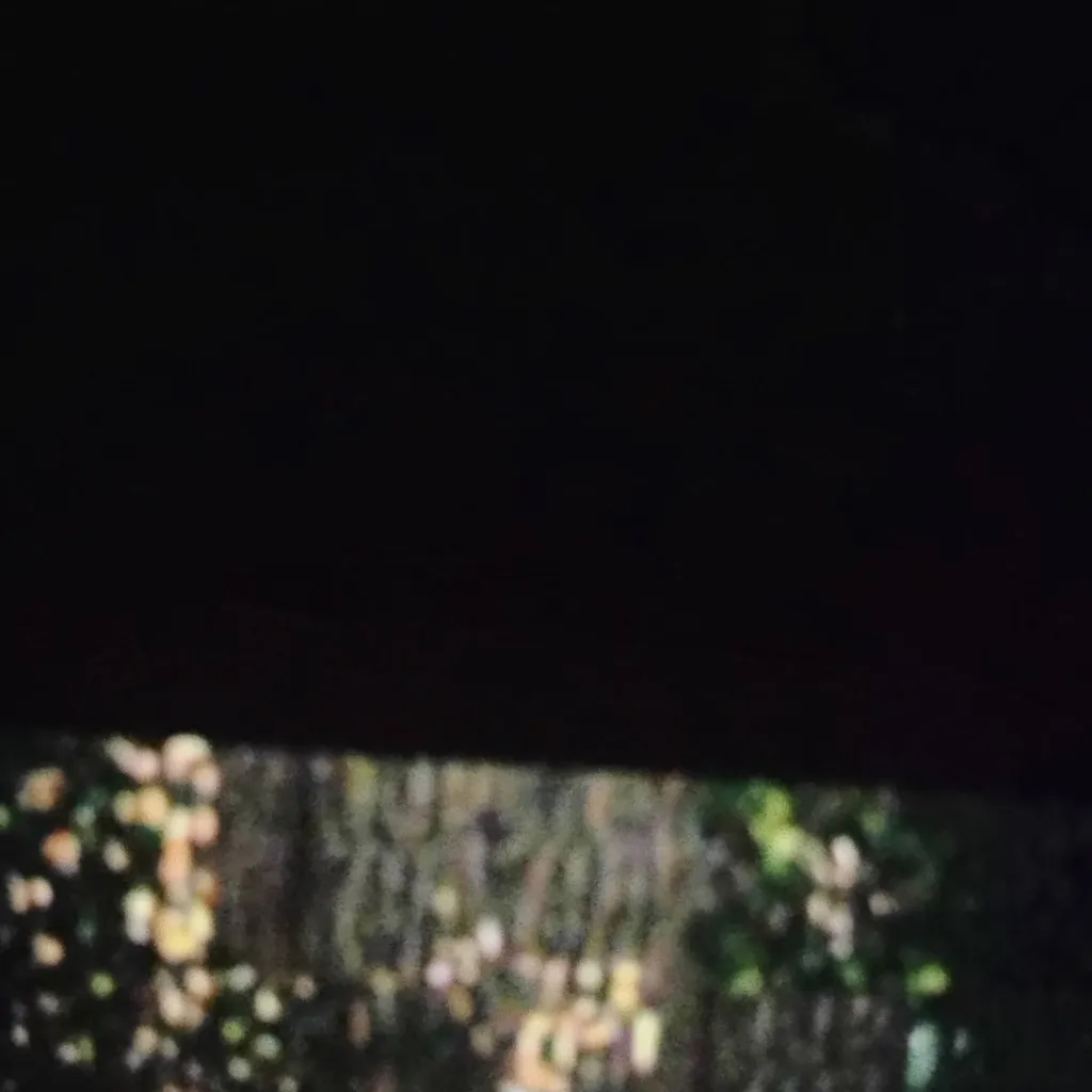 chat with ai character: Broken iron golem