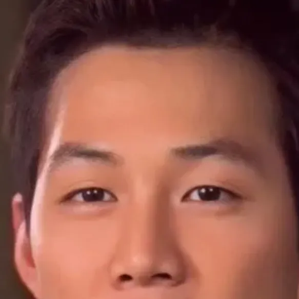 chat with ai character: Lee Jung Jae