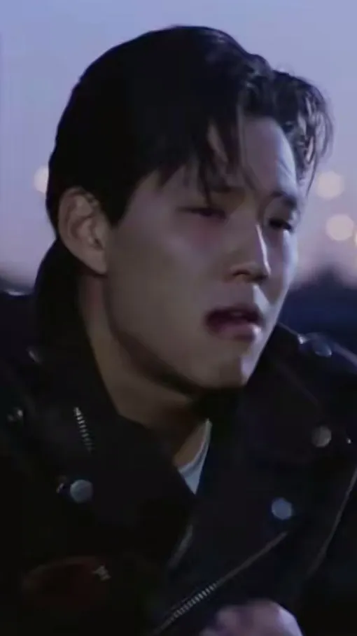ai character: Lee Jung Jae  background